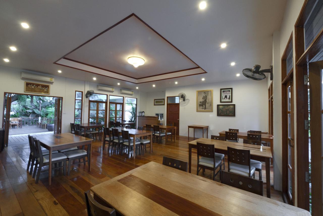 Tree House Hotel Sisaket Bagian luar foto